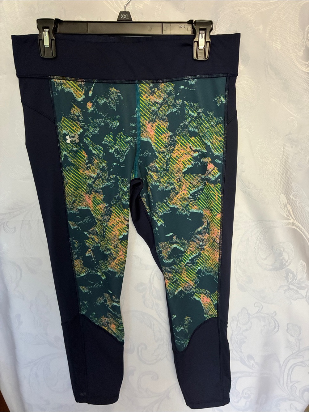 Under Armour Women’s Dark Green Camo-Print Athletic Leggings